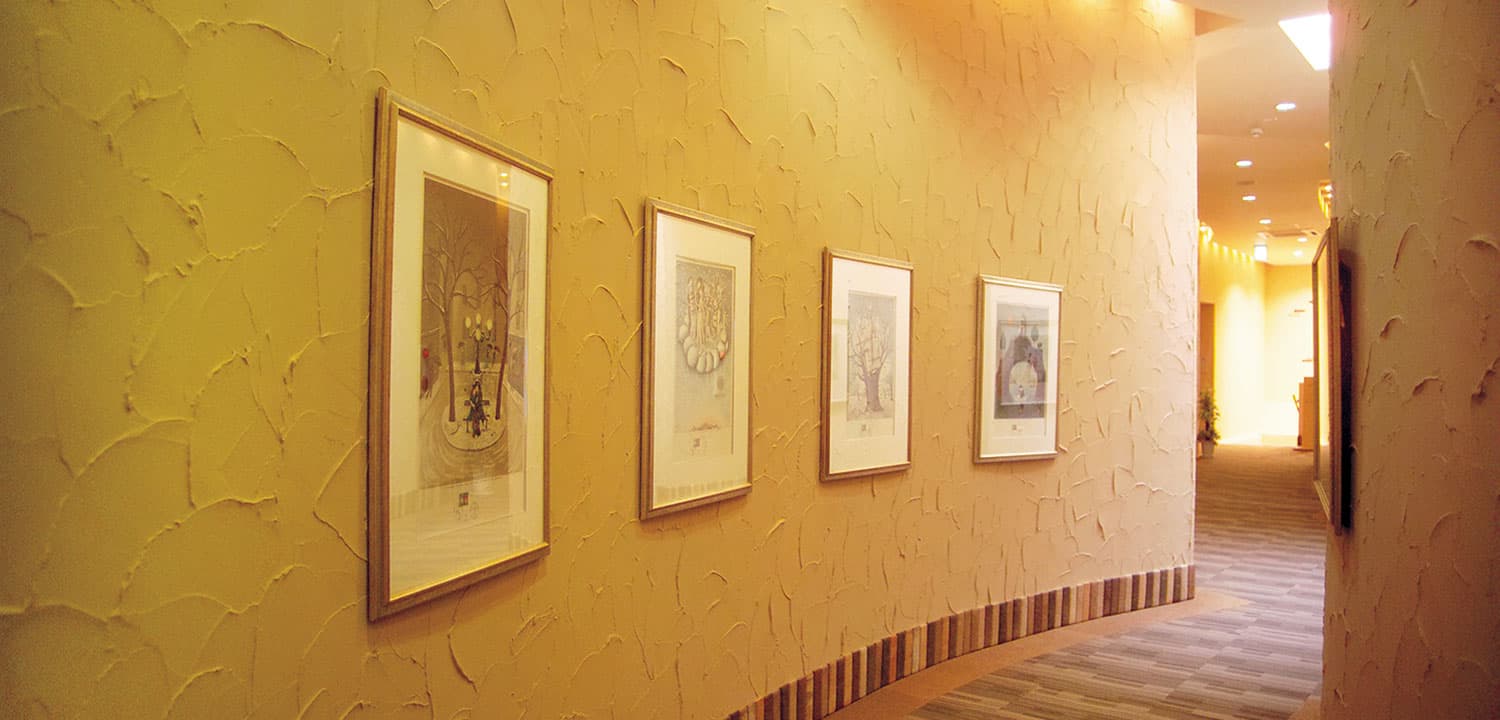 Image: The Art Hallway “Love Promenade”